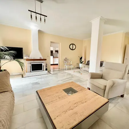 Beautiful Close To Puerto Banus Villa Marbella